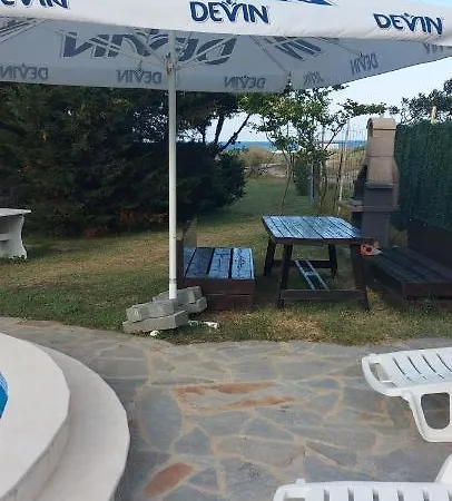 Oasis Four * Лозенец