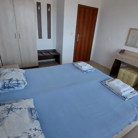 Apartment Oasis Four *